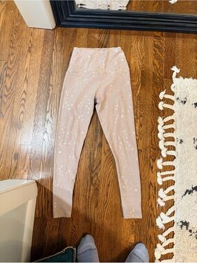 Beyond Yoga Taupe Leggings with Gold Stars